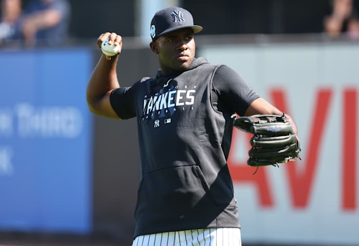 New York Yankees center fielder Estevan Florial (90) works out during spring training. (2023)